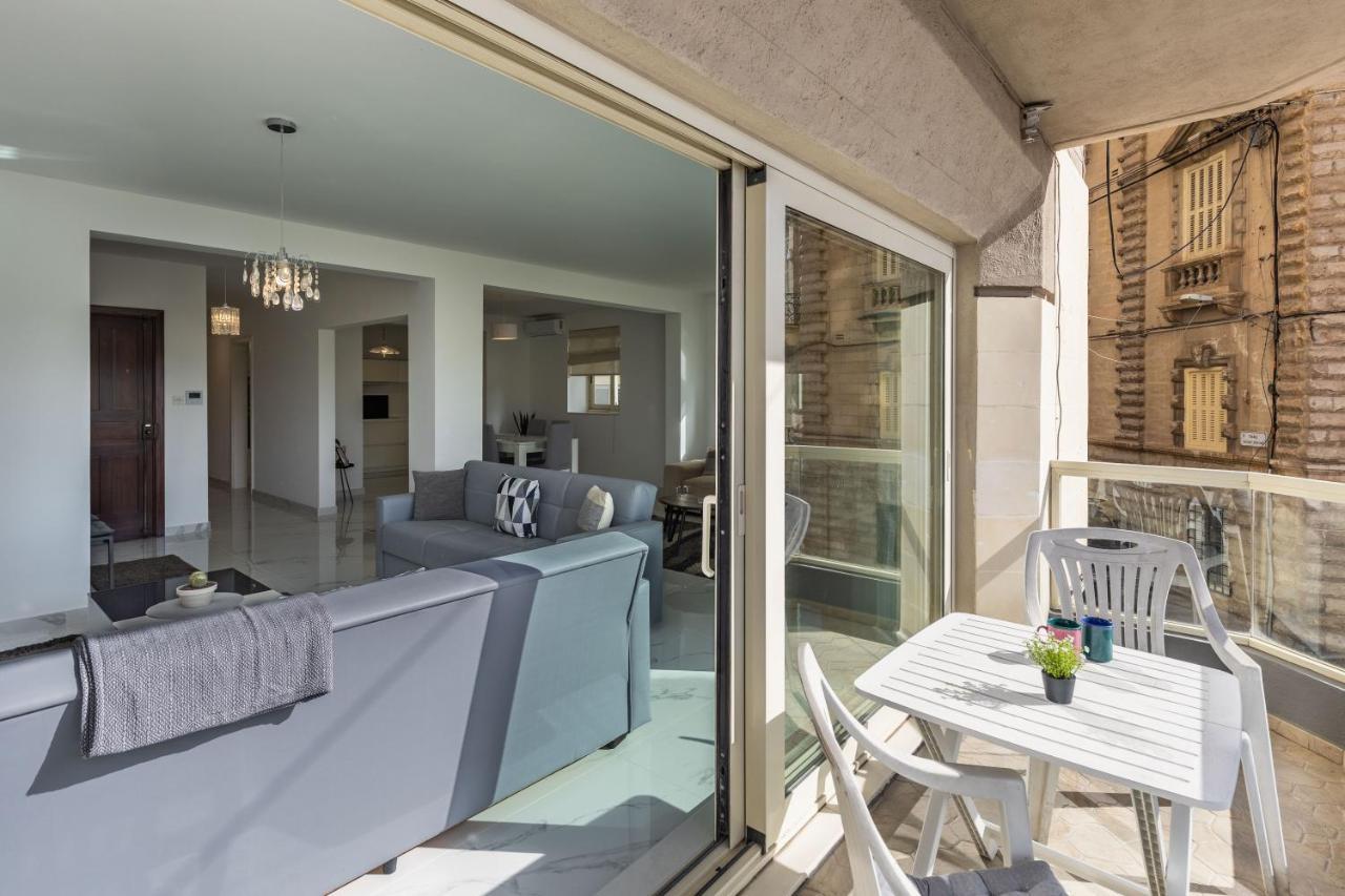 Stunning - Sunnyside 3-Bedroom Sliema Exterior foto