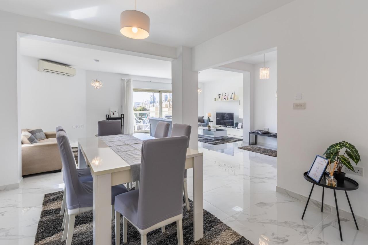 Stunning - Sunnyside 3-Bedroom Sliema Exterior foto